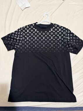Louis Vuitton Men’s Black Logo-Print Crew Neck T-Shirt